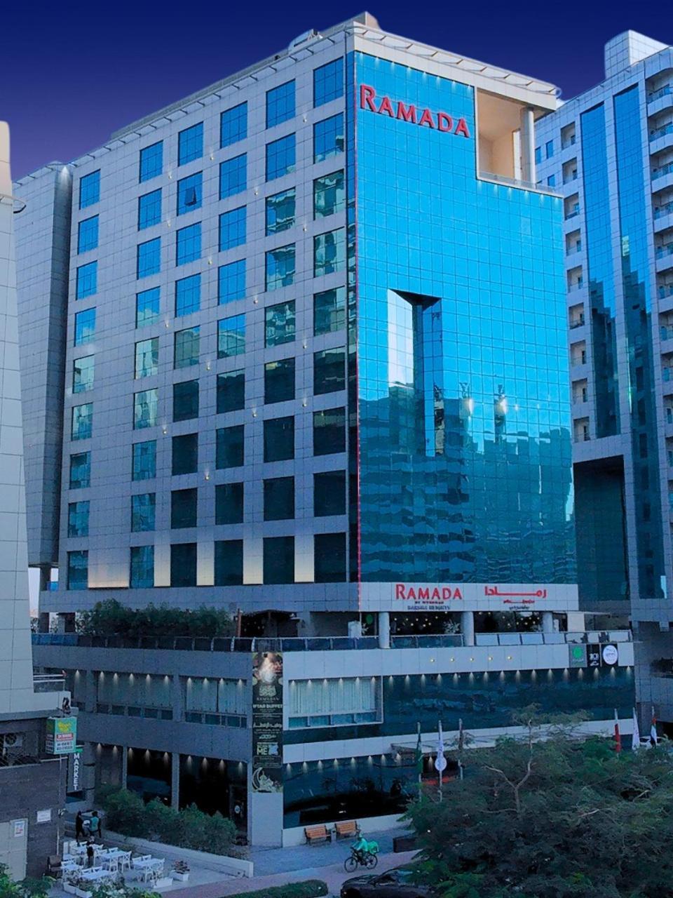 Ramada By Wyndham Dubai Barsha Heights Hotel Exterior foto